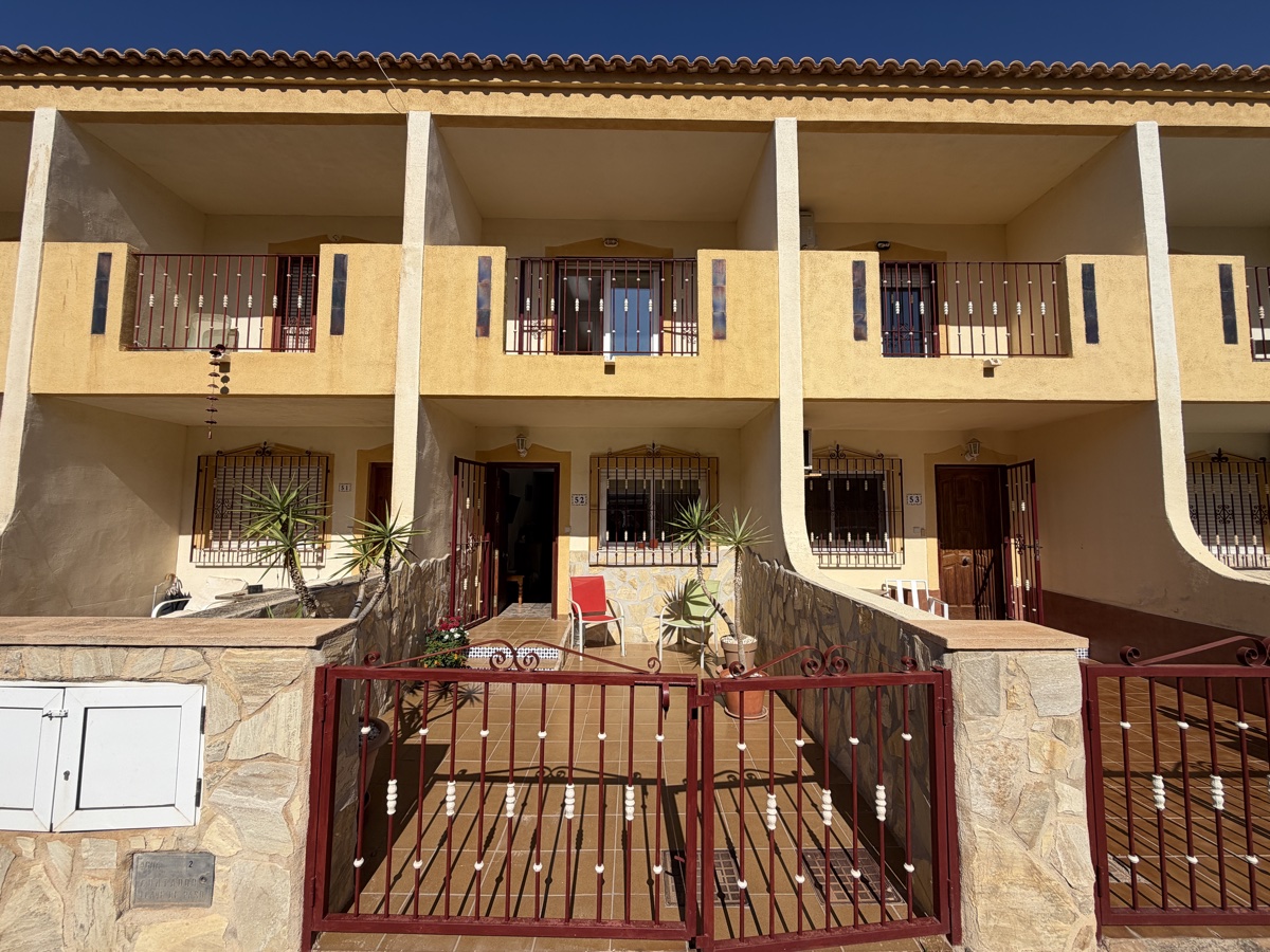 For sale - 3 Bedroom 2 Bathroom Townhouse in La Zenia - , La Zenia, Alicante, Spain - Alicante