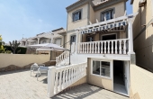 2-16204/81263, 5 Bedroom 3 Bathroom Villa in Villamartin