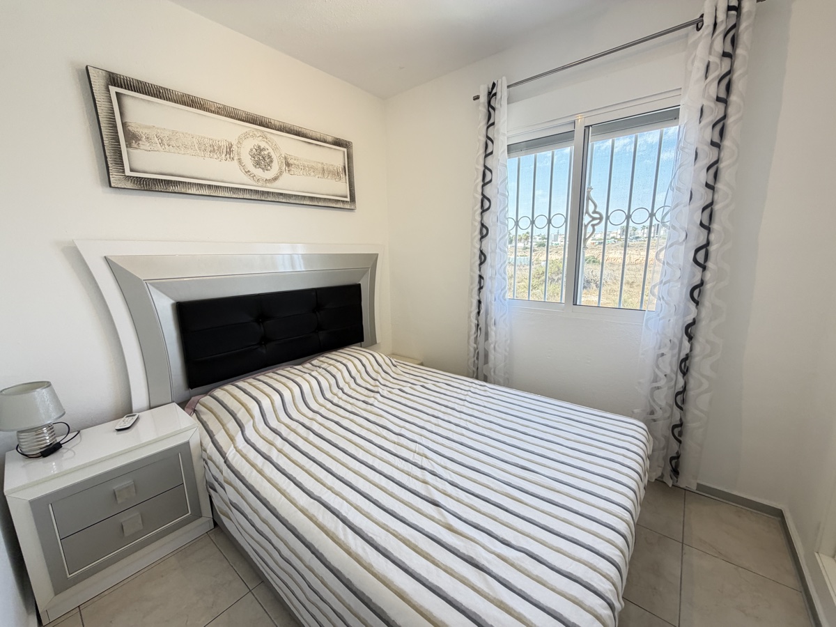 For sale - 3 Bedroom 1 Bathroom Apartment in Cabo Roig - , Cabo Roig, Alicante, Spain - Alicante