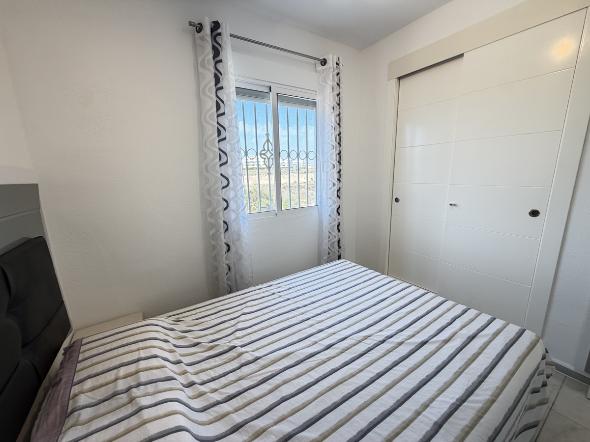 For sale - 3 Bedroom 1 Bathroom Apartment in Cabo Roig - , Cabo Roig, Alicante, Spain - Alicante