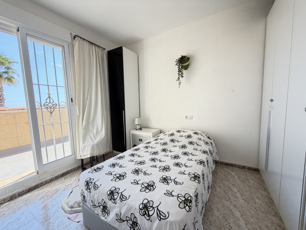 For sale - 3 Bedroom 1 Bathroom Apartment in Cabo Roig - , Cabo Roig, Alicante, Spain - Alicante