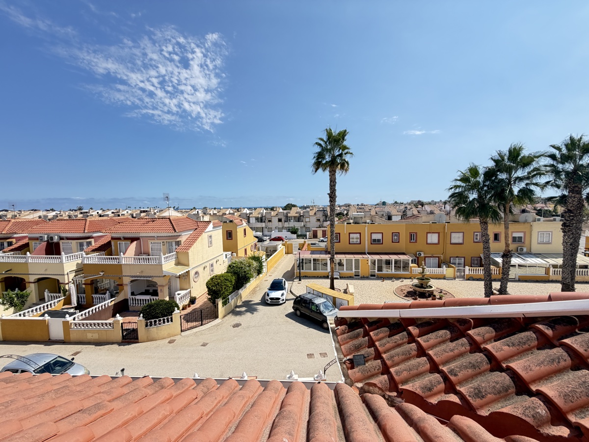 For sale - 3 Bedroom 1 Bathroom Apartment in Cabo Roig - , Cabo Roig, Alicante, Spain - Alicante