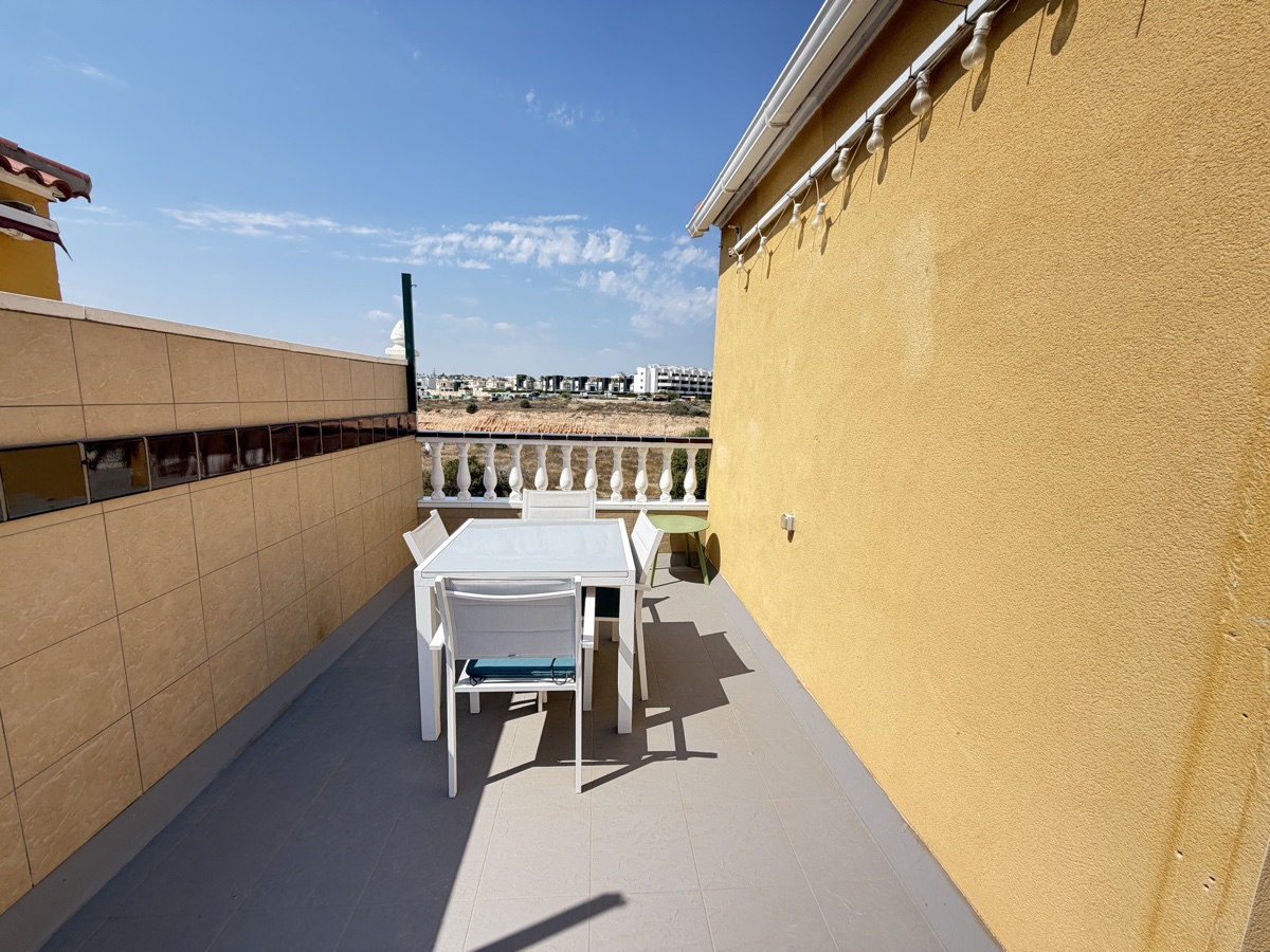 For sale - 3 Bedroom 1 Bathroom Apartment in Cabo Roig - , Cabo Roig, Alicante, Spain - Alicante