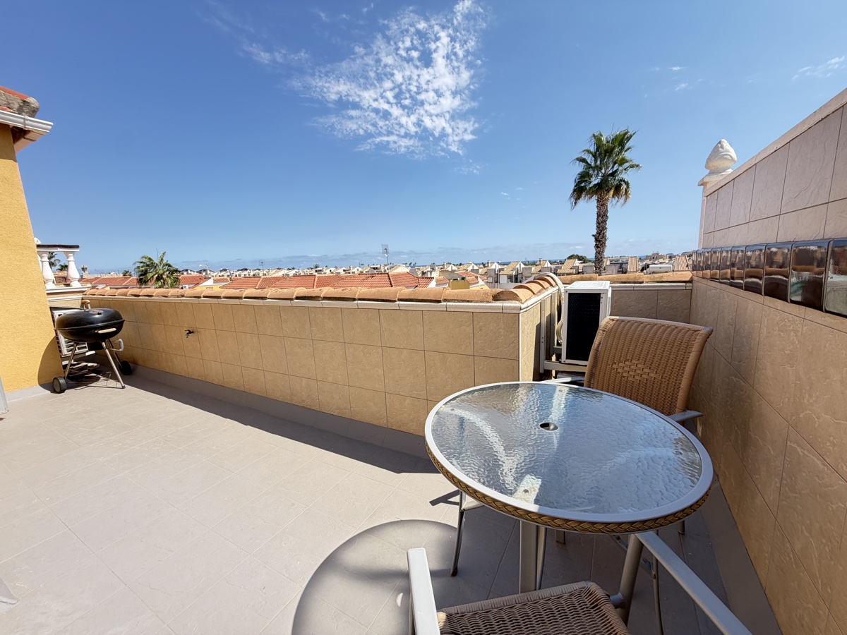 For sale - 3 Bedroom 1 Bathroom Apartment in Cabo Roig - , Cabo Roig, Alicante, Spain - Alicante