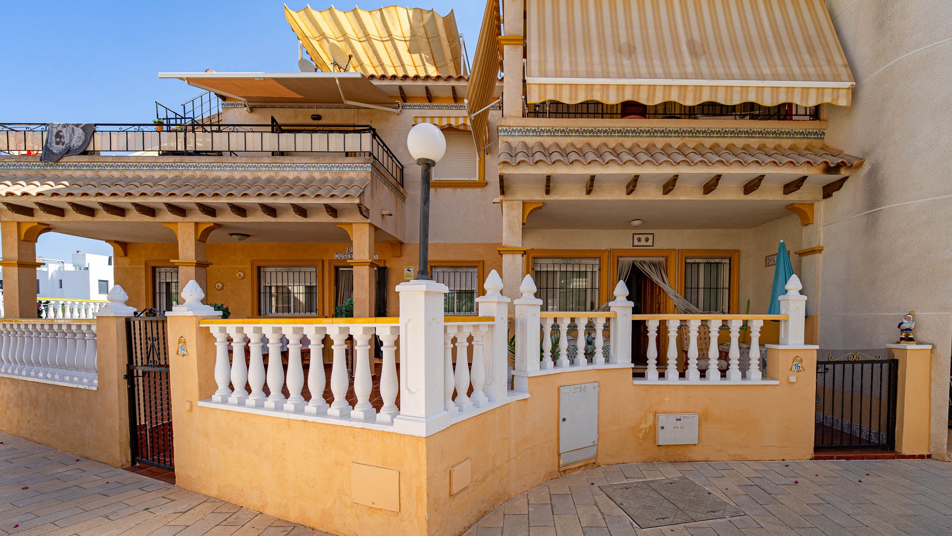 For sale - 2 Bedroom 1 Bathroom Apartament in Punta Prima - Punta Prima  - Alicante