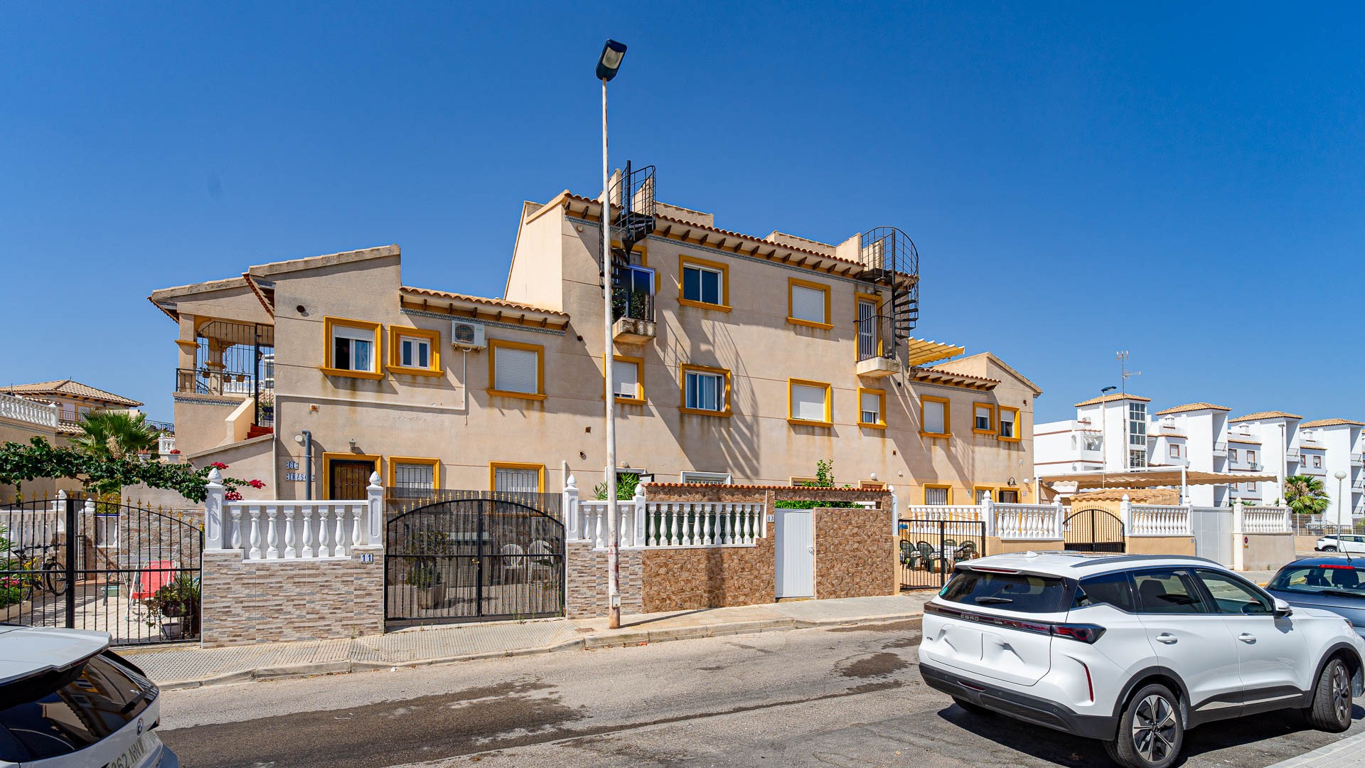 For sale - 2 Bedroom 1 Bathroom Apartament in Punta Prima - Punta Prima  - Alicante