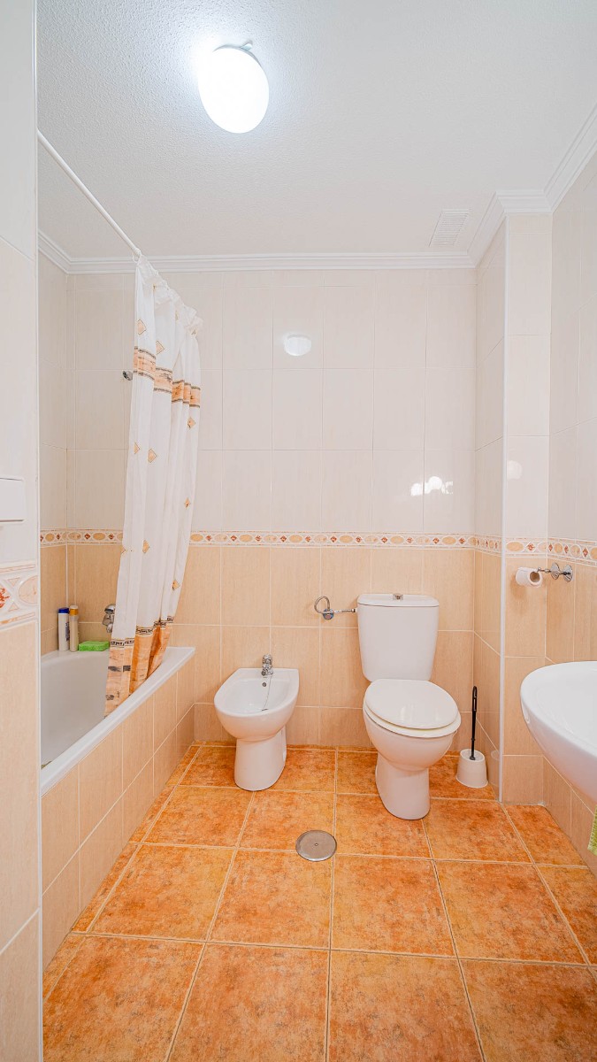 For sale - 2 Bedroom 1 Bathroom Apartament in Punta Prima - Punta Prima  - Alicante