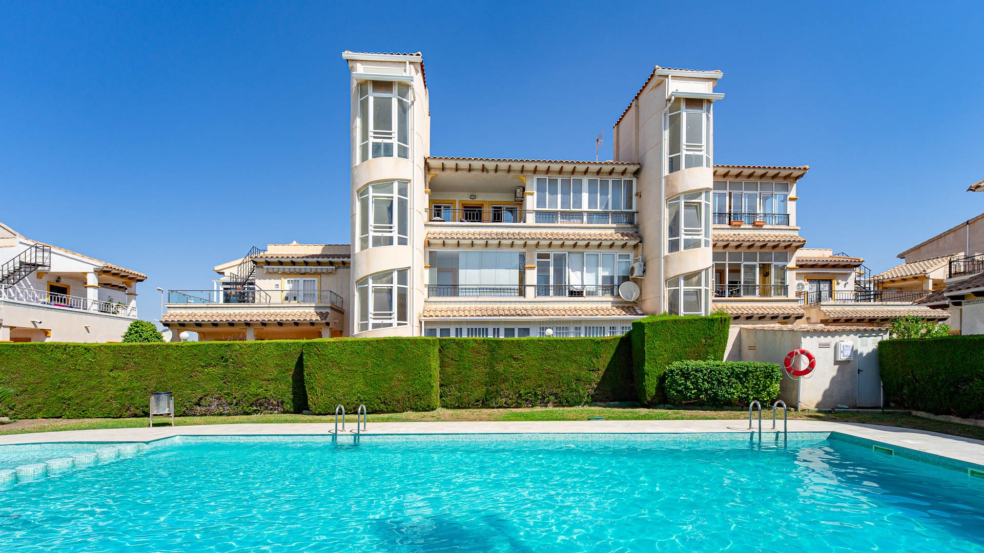 For sale - 2 Bedroom 1 Bathroom Apartament in Punta Prima - Punta Prima  - Alicante