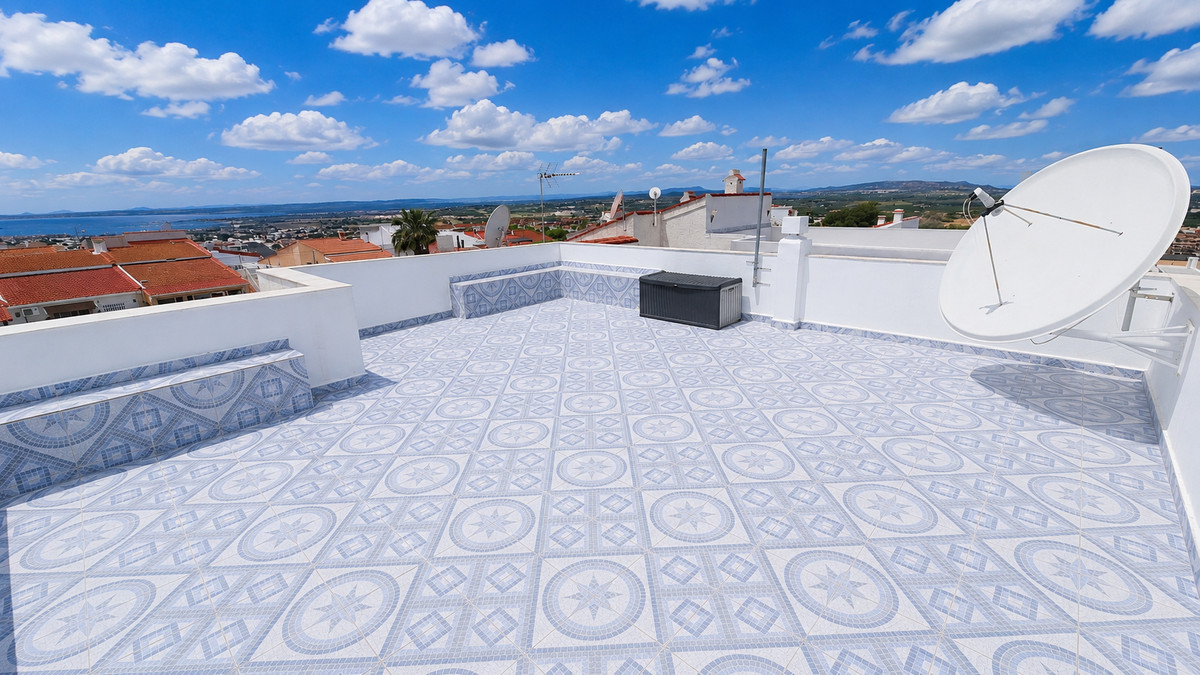 For sale - 3 Bedroom 2 Bathroom House - Townhouse in Rojales - Ciudad Quesada  - Alicante