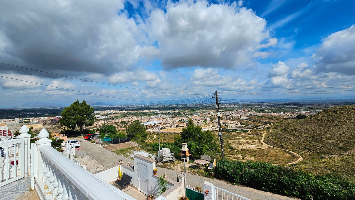 For sale - 3 Bedroom 2 Bathroom House - Townhouse in Rojales - Ciudad Quesada  - Alicante