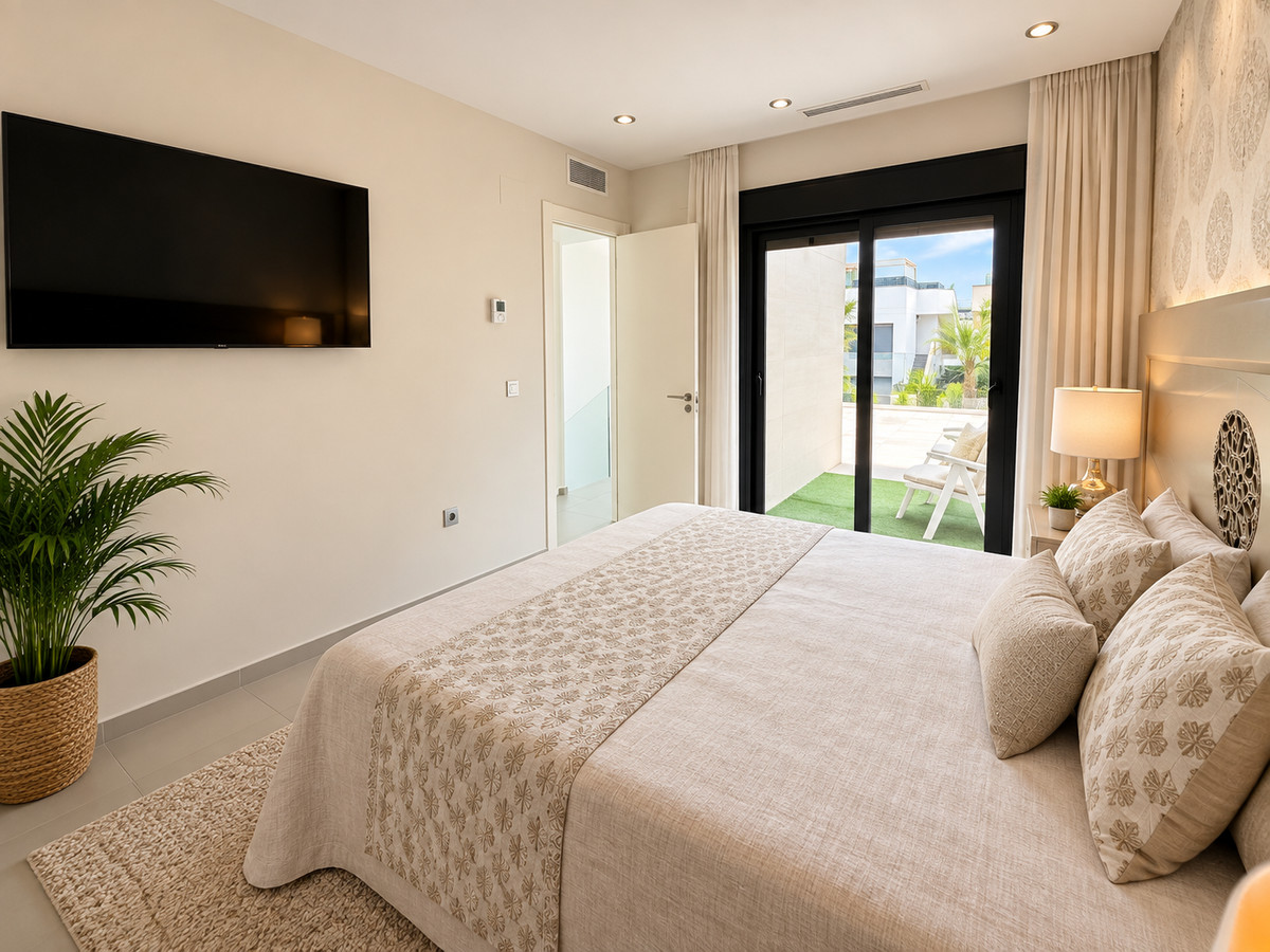 For sale - 3 Bedroom 3 Bathroom House - Detached Villa in Rojales - Ciudad Quesada  - Alicante