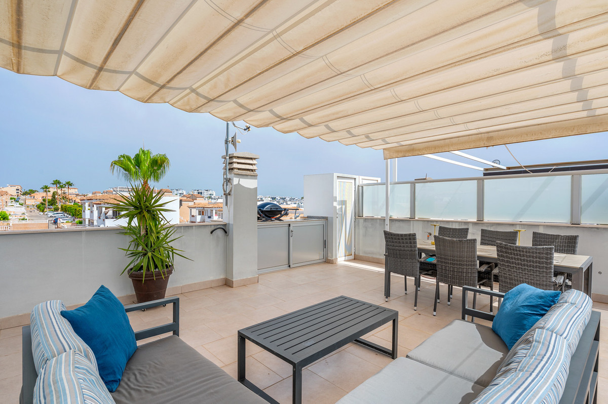 For sale - 2 Bedroom 2 Bathroom House - Bungalow in Orihuela - Punta Prima  - Alicante
