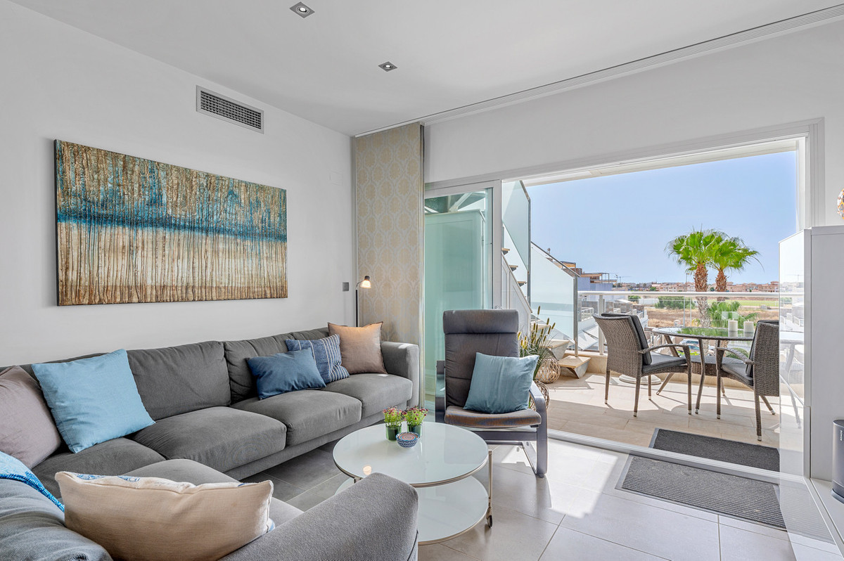 For sale - 2 Bedroom 2 Bathroom House - Bungalow in Orihuela - Punta Prima  - Alicante