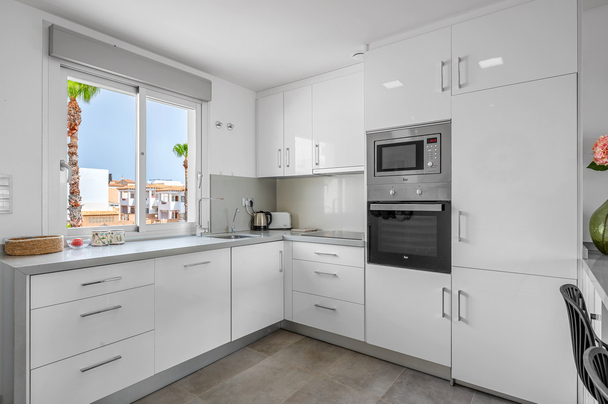 For sale - 2 Bedroom 2 Bathroom House - Bungalow in Orihuela - Punta Prima  - Alicante