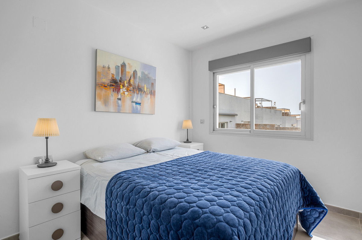 For sale - 2 Bedroom 2 Bathroom House - Bungalow in Orihuela - Punta Prima  - Alicante