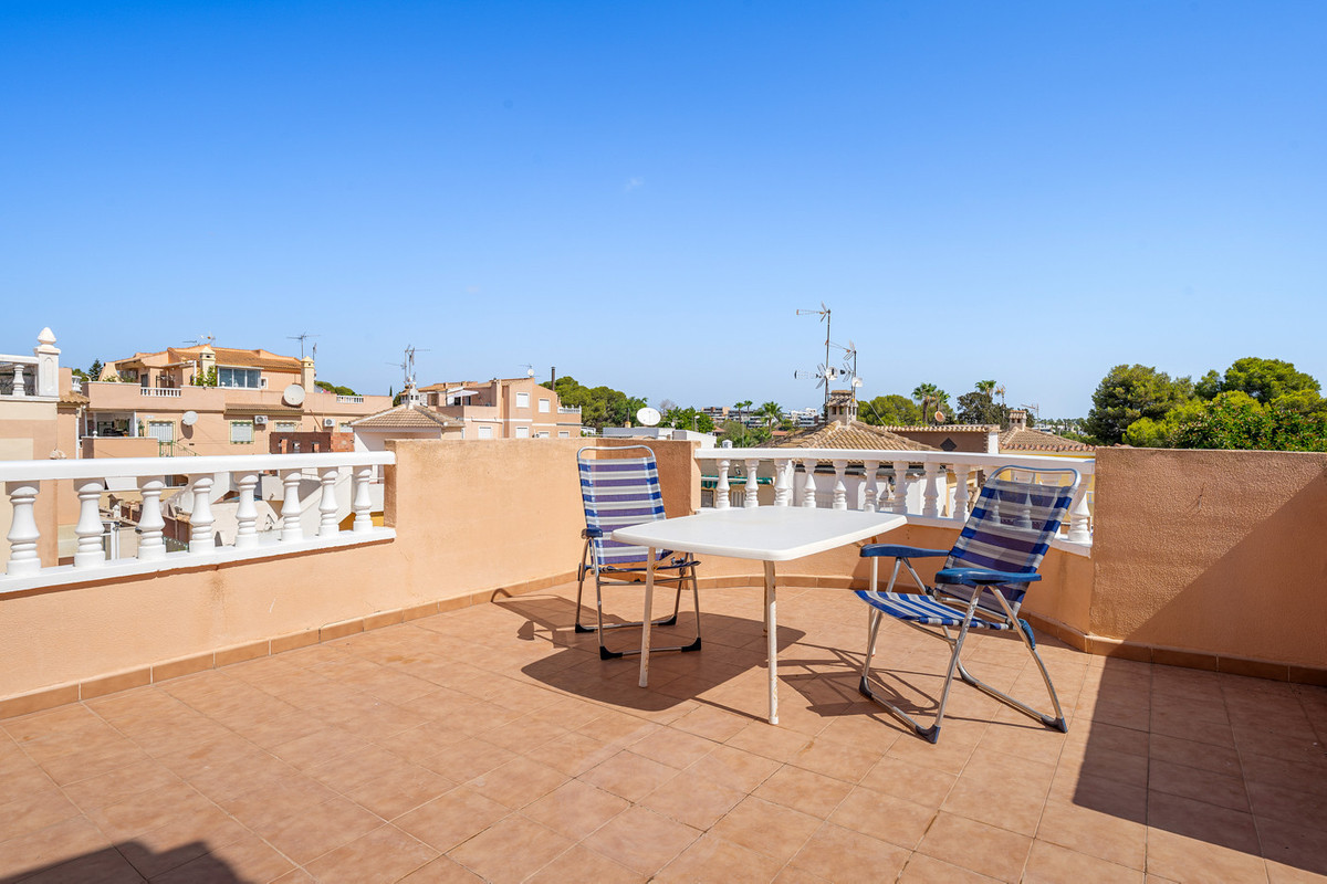 For sale - 3 Bedroom 2 Bathroom House - Bungalow in Orihuela - Lomas de Cabo Roig  - Alicante