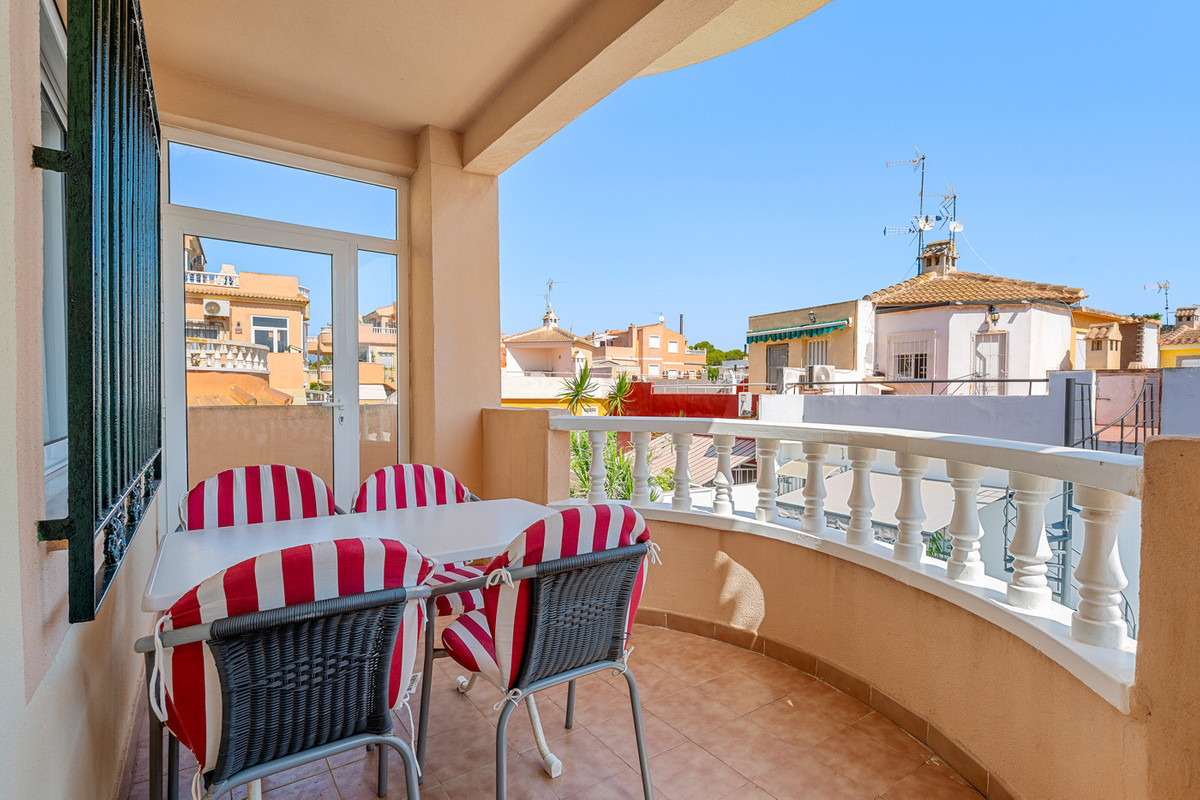 For sale - 3 Bedroom 2 Bathroom House - Bungalow in Orihuela - Lomas de Cabo Roig  - Alicante
