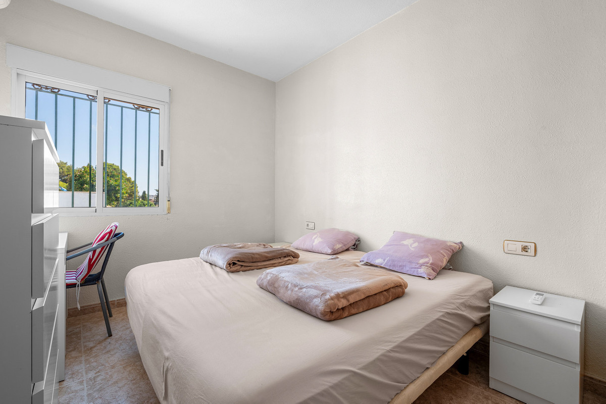 For sale - 3 Bedroom 2 Bathroom House - Bungalow in Orihuela - Lomas de Cabo Roig  - Alicante