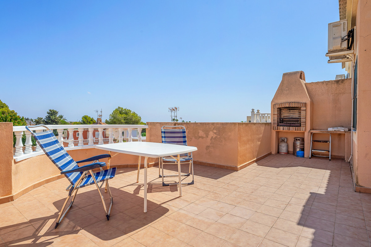 For sale - 3 Bedroom 2 Bathroom House - Bungalow in Orihuela - Lomas de Cabo Roig  - Alicante