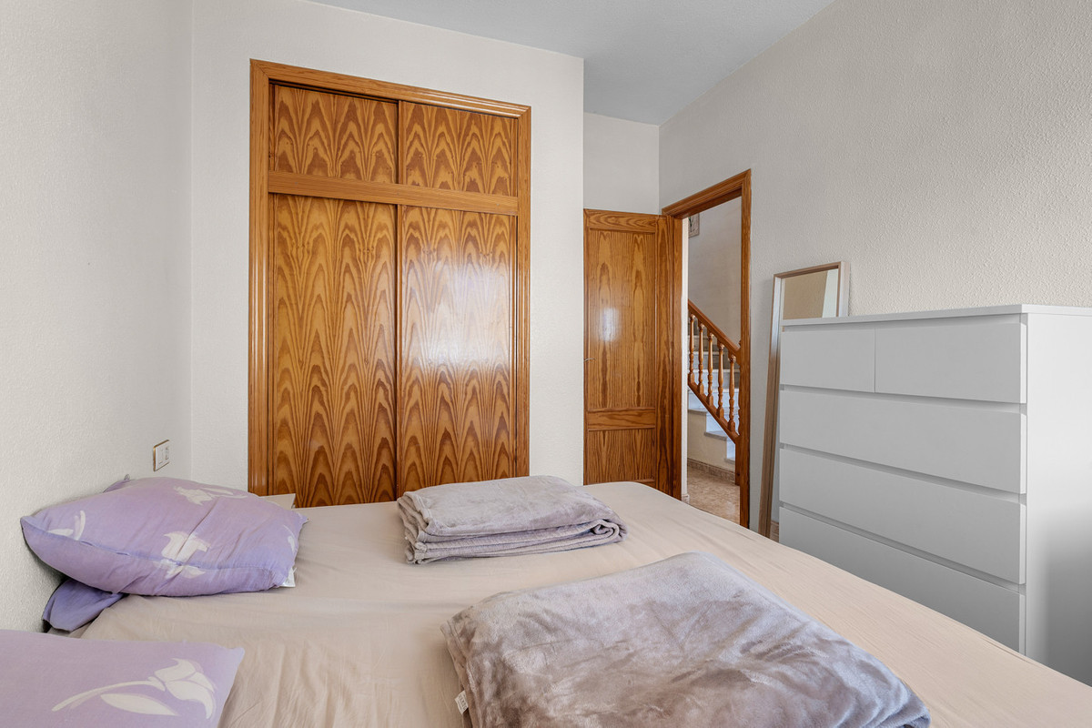 For sale - 3 Bedroom 2 Bathroom House - Bungalow in Orihuela - Lomas de Cabo Roig  - Alicante