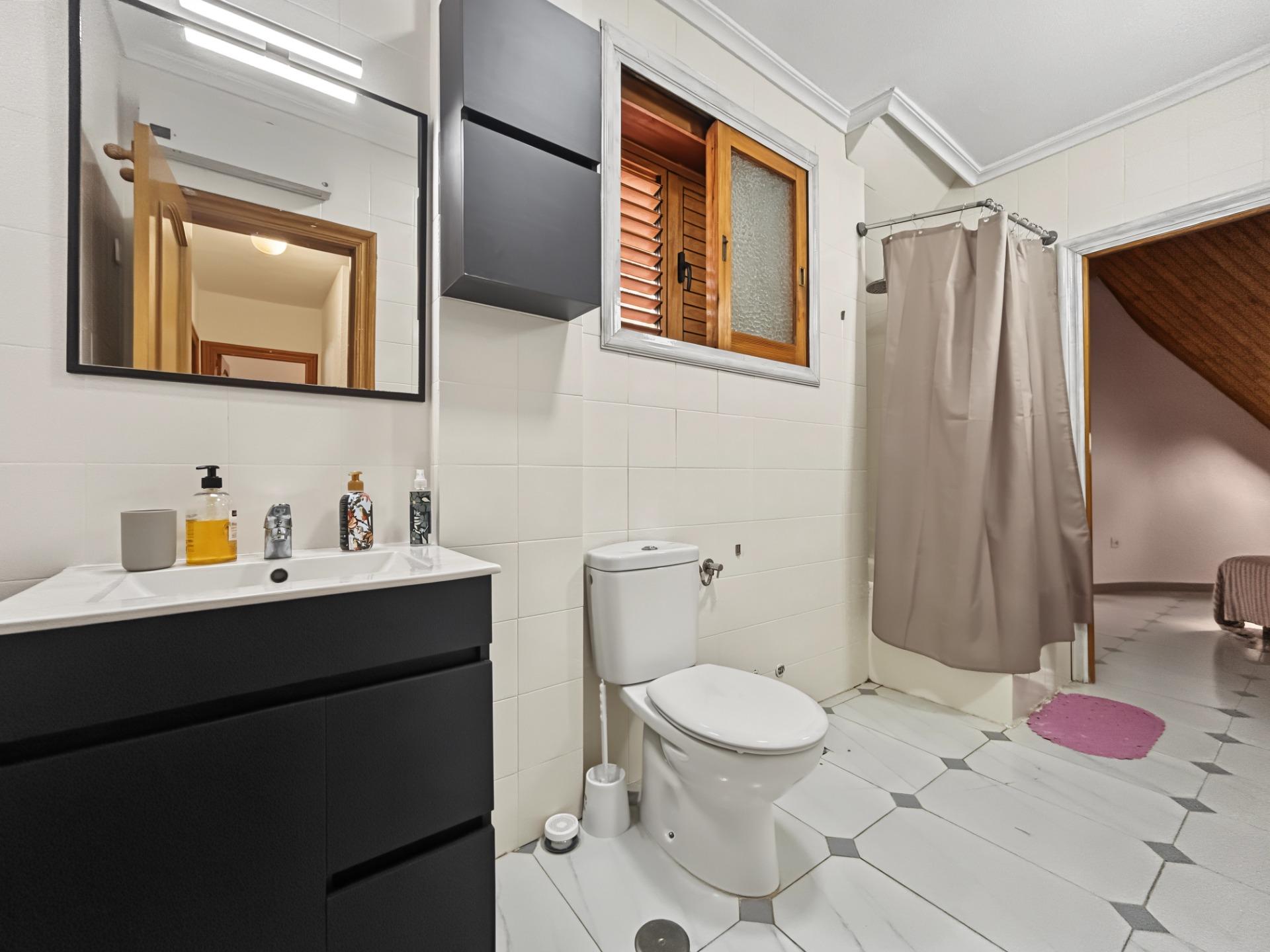 For sale - 7 Bedroom 3 Bathroom Villa in Orihuela Costa - Campoamor  - Alicante