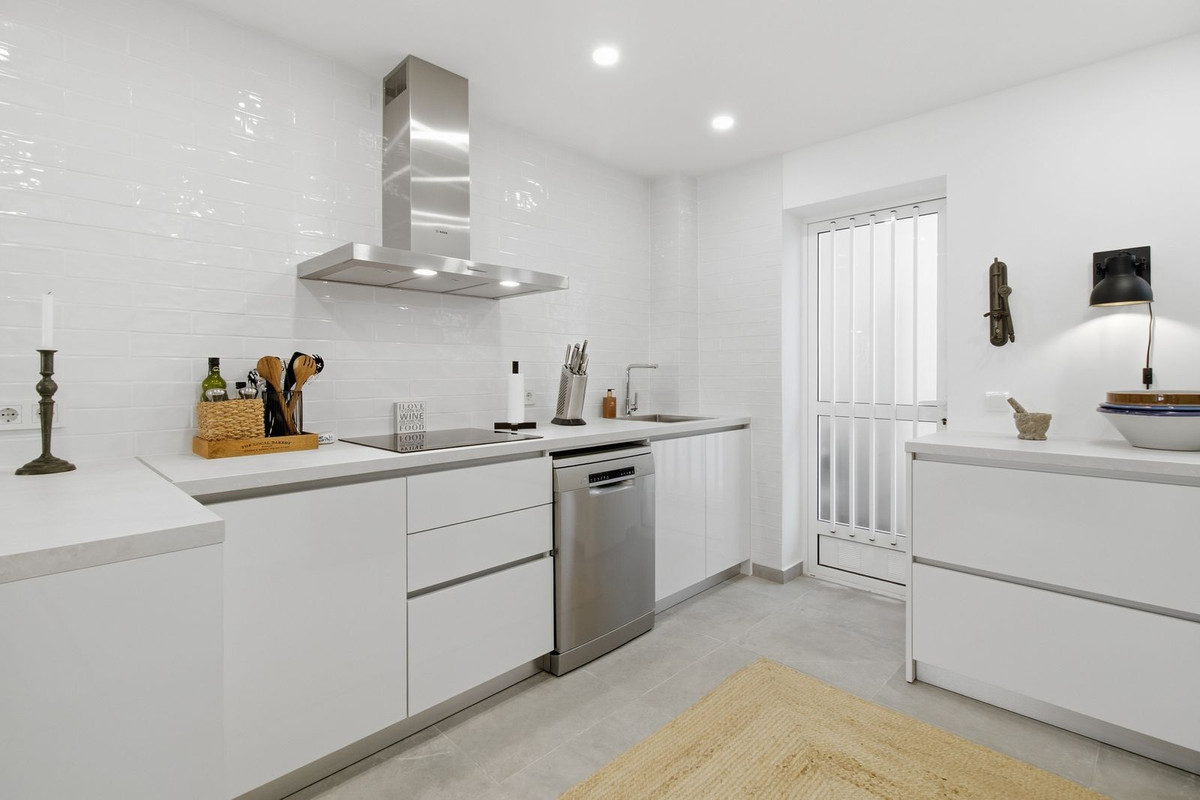 For sale - 2 Bedroom 1 Bathroom Apartment - Ground Floor Apartment in Orihuela - Punta Prima  - Alicante