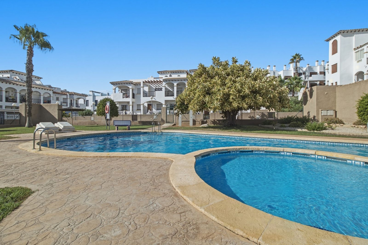 For sale - 2 Bedroom 1 Bathroom Apartment - Ground Floor Apartment in Orihuela - Punta Prima  - Alicante