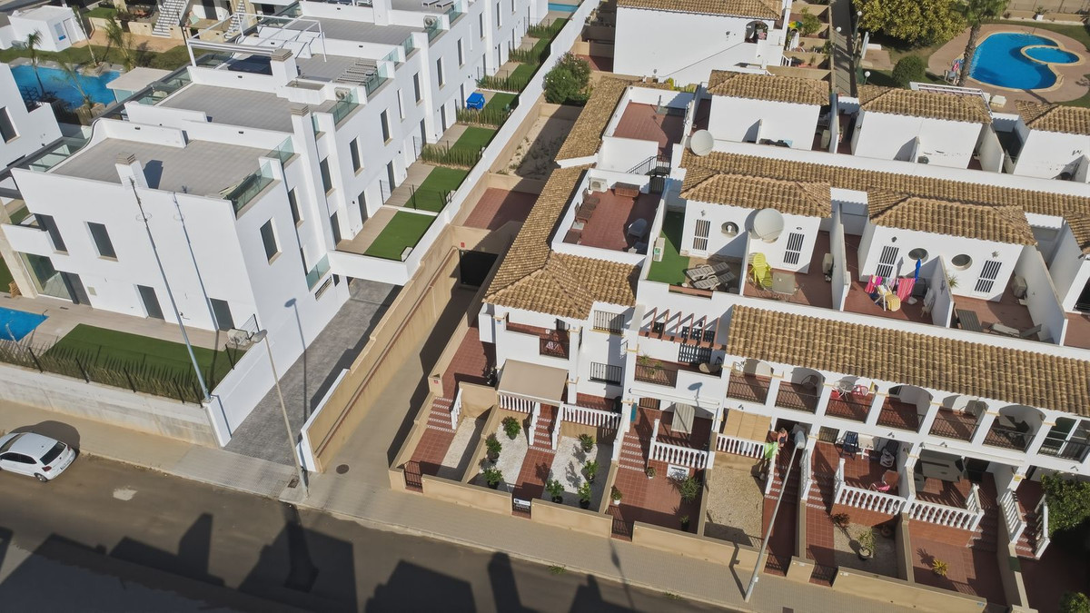 For sale - 2 Bedroom 1 Bathroom Apartment - Ground Floor Apartment in Orihuela - Punta Prima  - Alicante