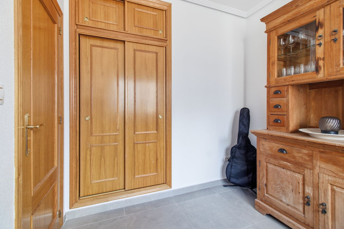For sale - 2 Bedroom 1 Bathroom Apartment - Ground Floor Apartment in Orihuela - Punta Prima  - Alicante