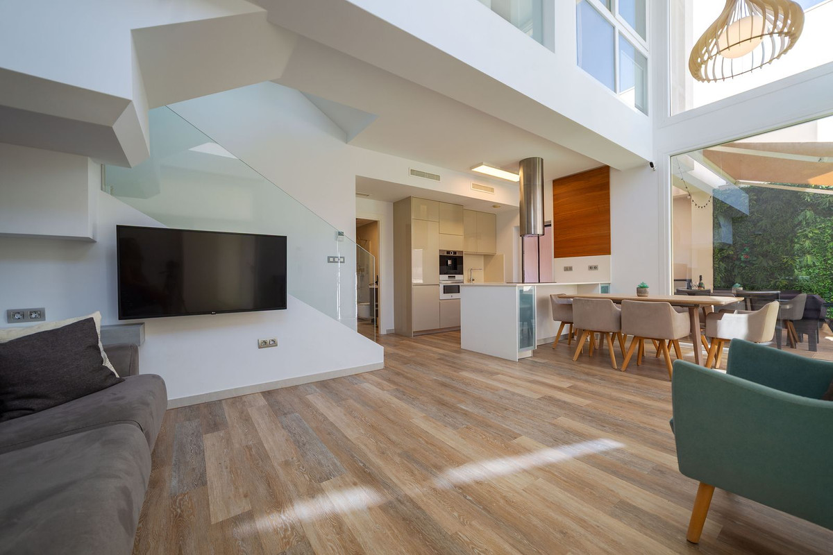 For sale - 3 Bedroom 3 Bathroom House - Detached Villa in Rojales - Rojales Centro  - Alicante