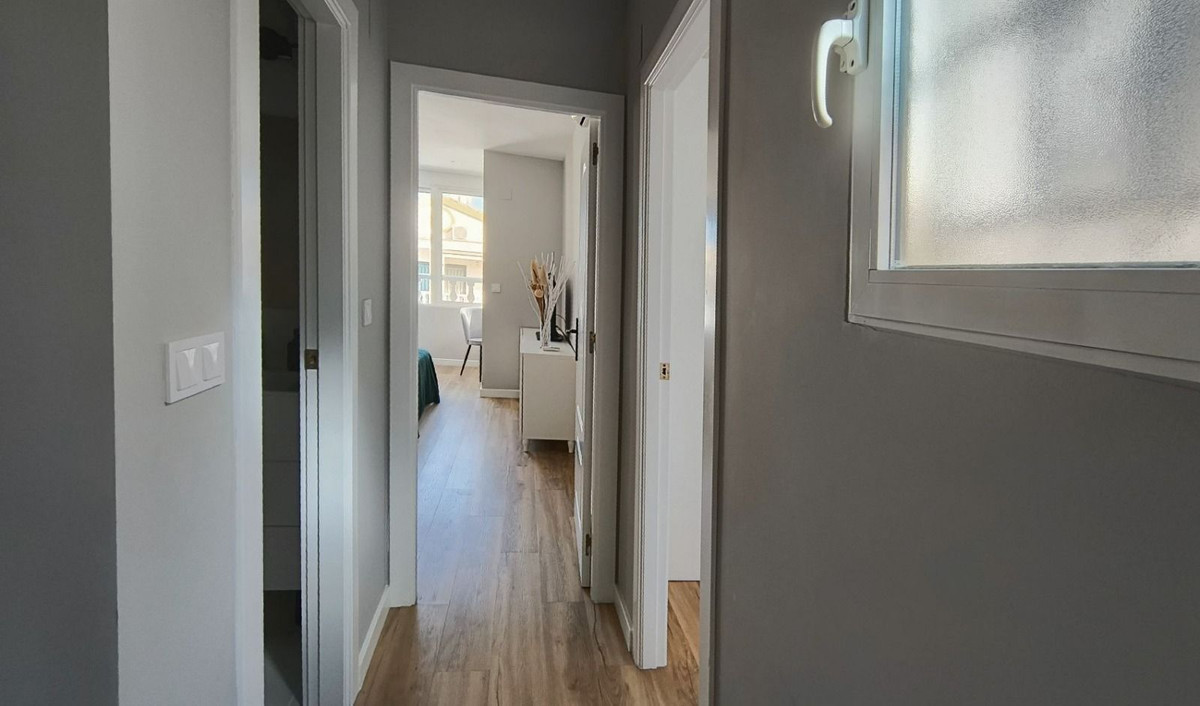For sale - 3 Bedroom 2 Bathroom House - Semi-Detached House in Orihuela - Orihuela Costa  - Alicante