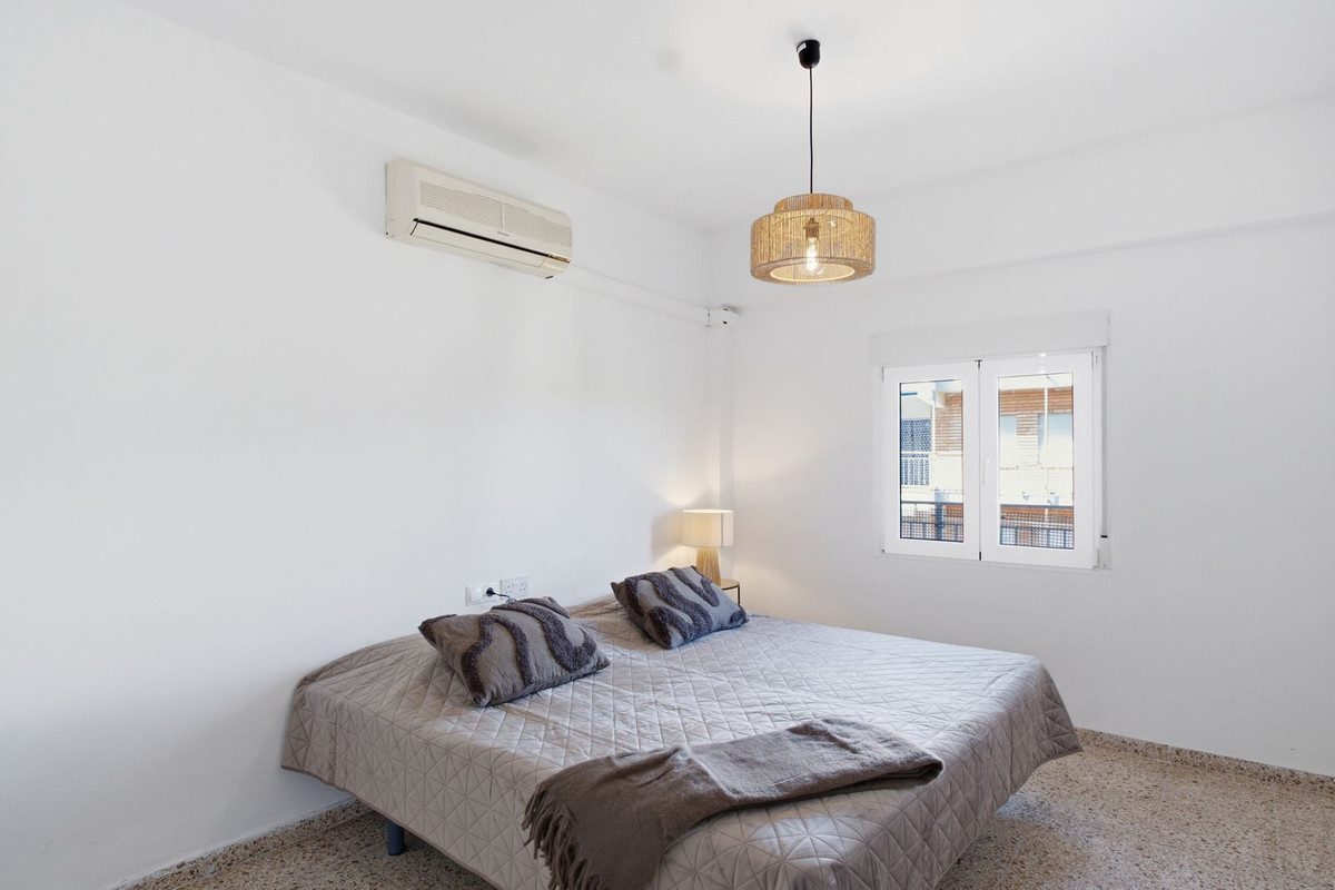 For sale - 3 Bedroom 1 Bathroom Apartment - Top Floor Apartment in Orihuela - Punta Prima  - Alicante