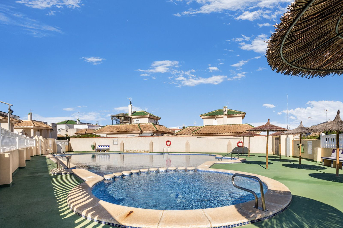 For sale - 2 Bedroom 1 Bathroom House - Quad in Orihuela - Los Altos  - Alicante