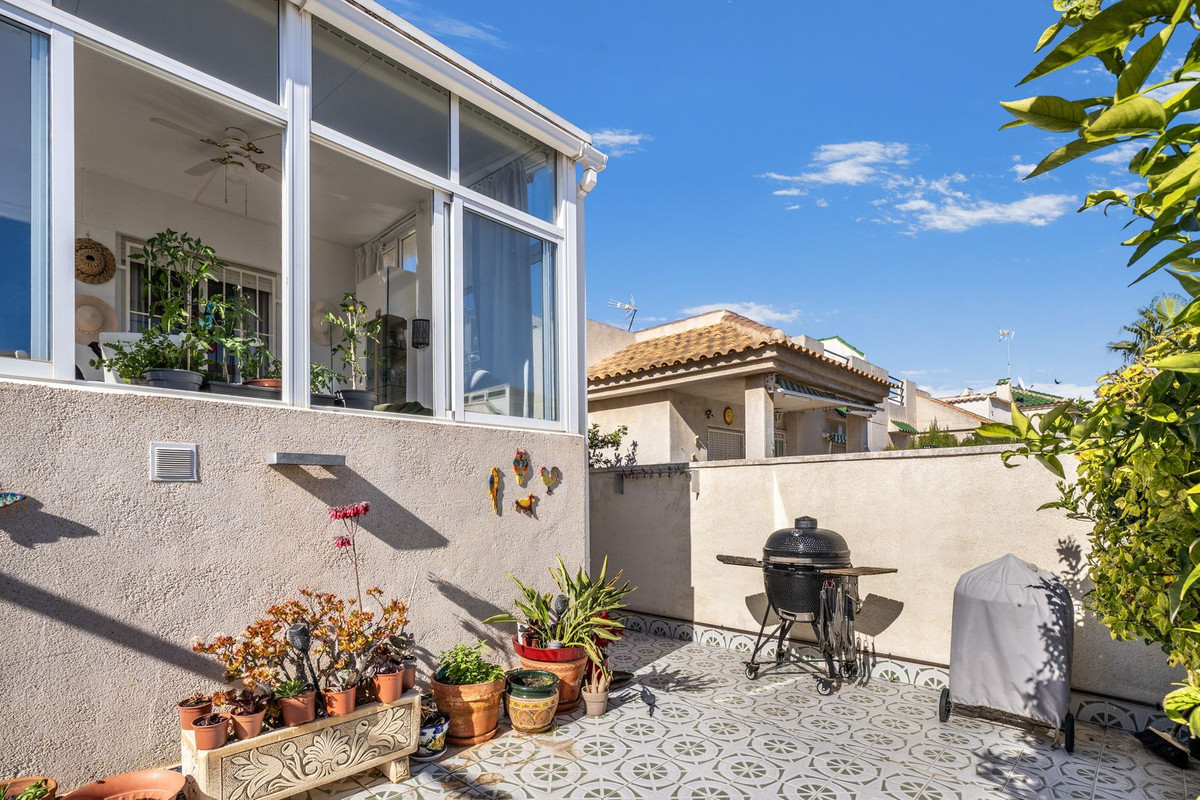 For sale - 2 Bedroom 1 Bathroom House - Quad in Orihuela - Los Altos  - Alicante
