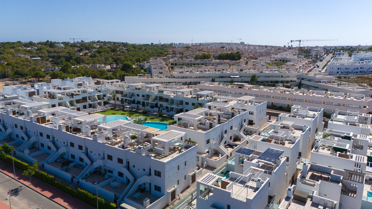 For sale - 3 Bedroom 4 Bathroom House - Detached Villa in Orihuela - Los Balcones  - Alicante