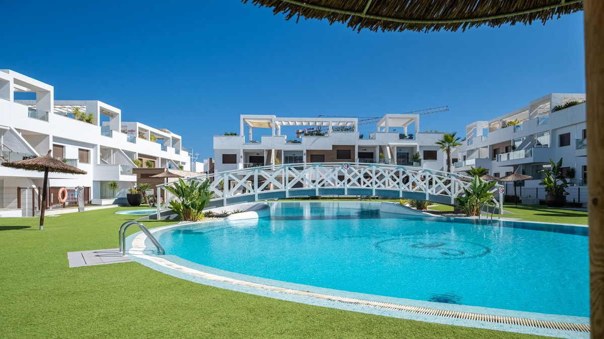 For sale - 3 Bedroom 4 Bathroom House - Detached Villa in Orihuela - Los Balcones  - Alicante