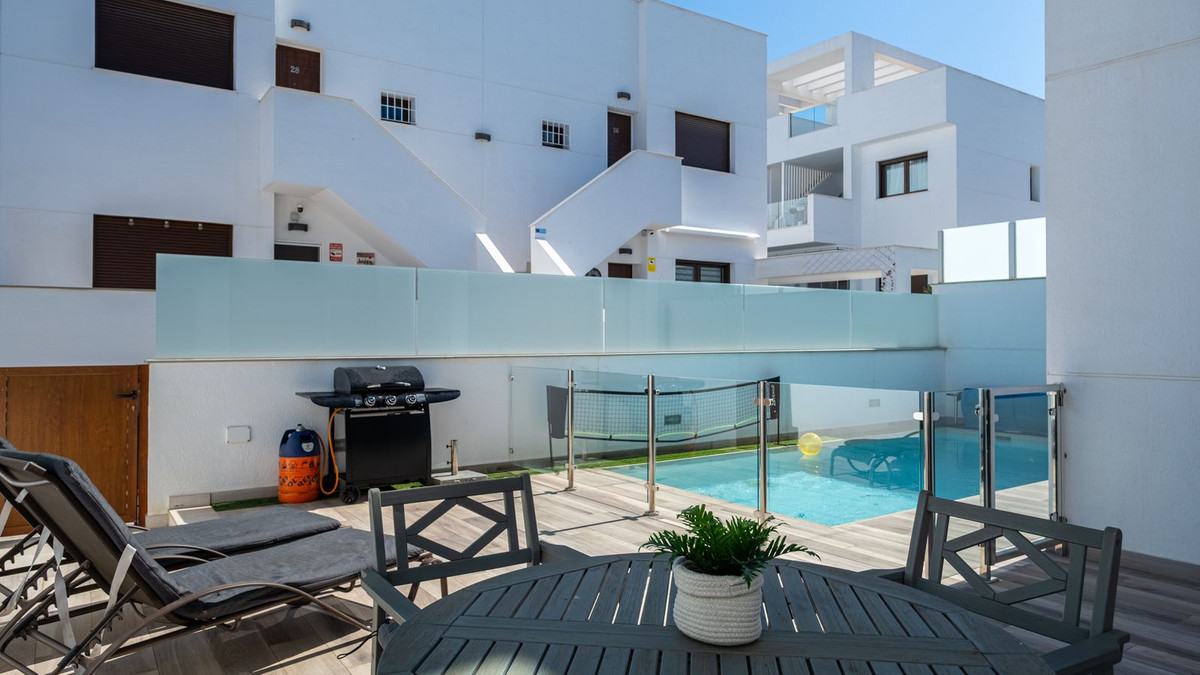 For sale - 3 Bedroom 4 Bathroom House - Detached Villa in Orihuela - Los Balcones  - Alicante