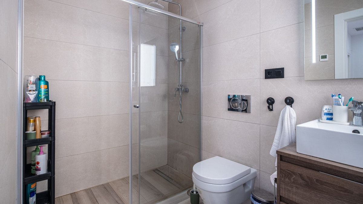 For sale - 3 Bedroom 4 Bathroom House - Detached Villa in Orihuela - Los Balcones  - Alicante