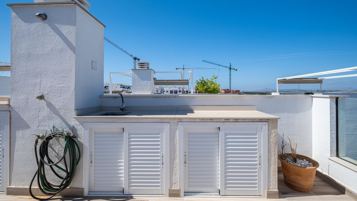 For sale - 3 Bedroom 4 Bathroom House - Detached Villa in Orihuela - Los Balcones  - Alicante