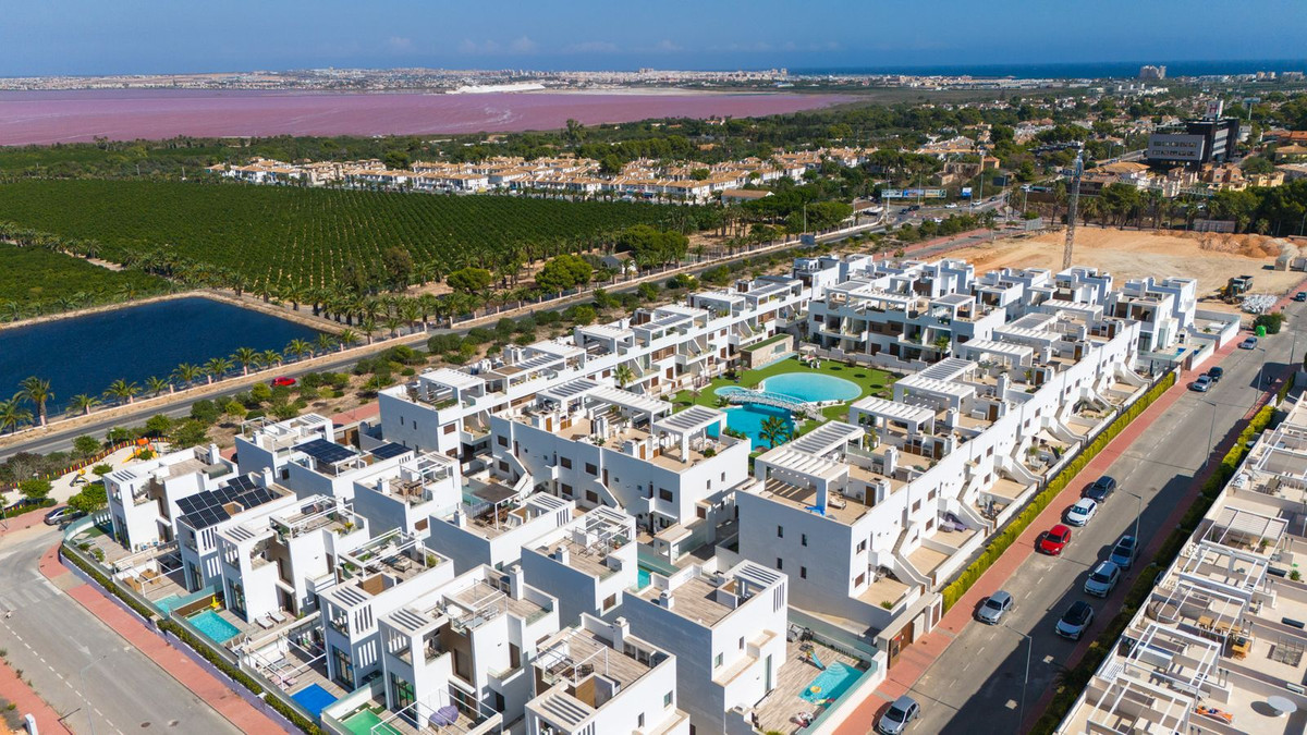 For sale - 3 Bedroom 4 Bathroom House - Detached Villa in Orihuela - Los Balcones  - Alicante