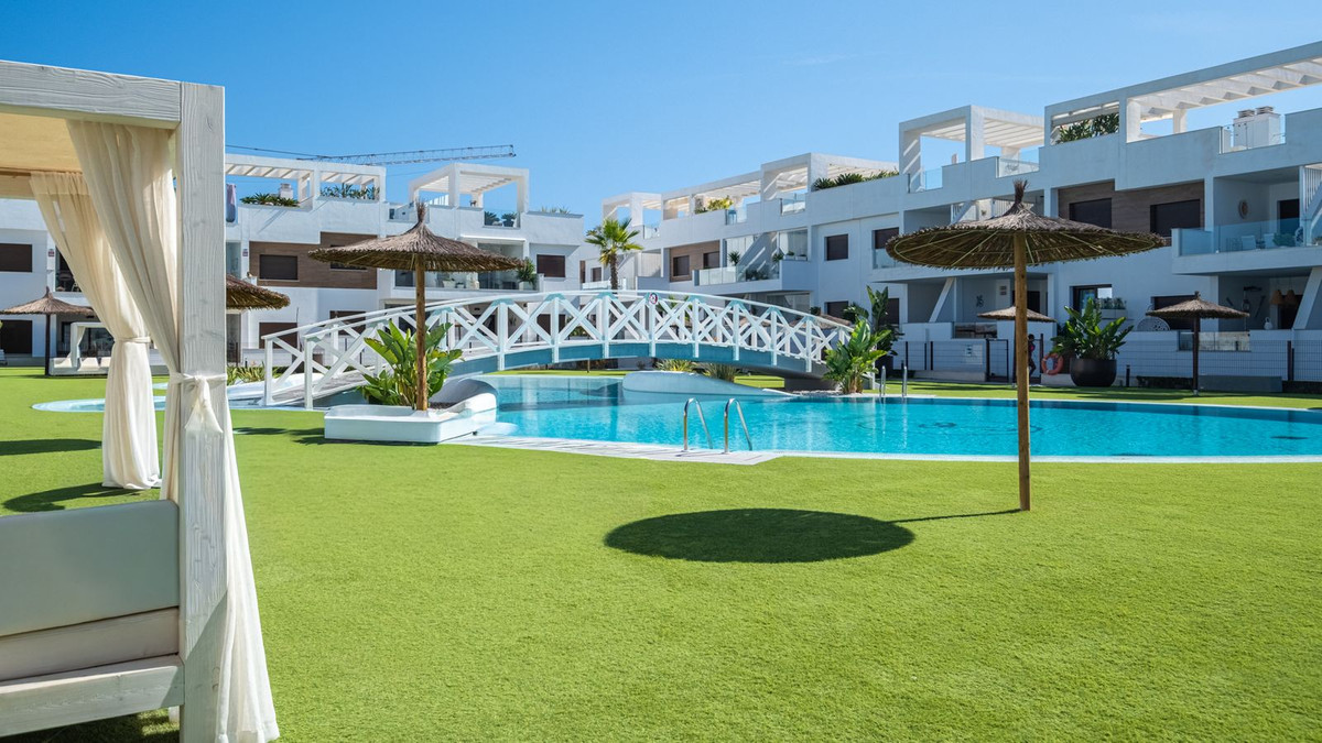 For sale - 3 Bedroom 4 Bathroom House - Detached Villa in Orihuela - Los Balcones  - Alicante