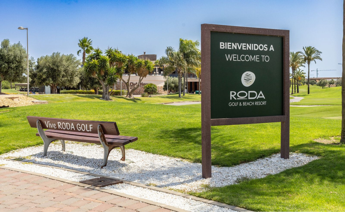 For sale - 2 Bedroom 2 Bathroom Apartment - Penthouse in San Javier - Roda Golf  - Murcia