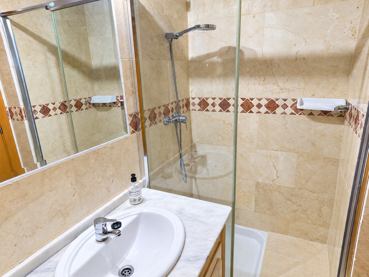For sale - 2 Bedroom 2 Bathroom Apartment - Top Floor Apartment in Algorfa - La Finca Golf  - Alicante
