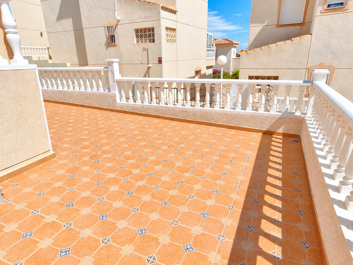 For sale - 3 Bedroom 2 Bathroom House - Detached Villa in Rojales - Ciudad Quesada  - Alicante
