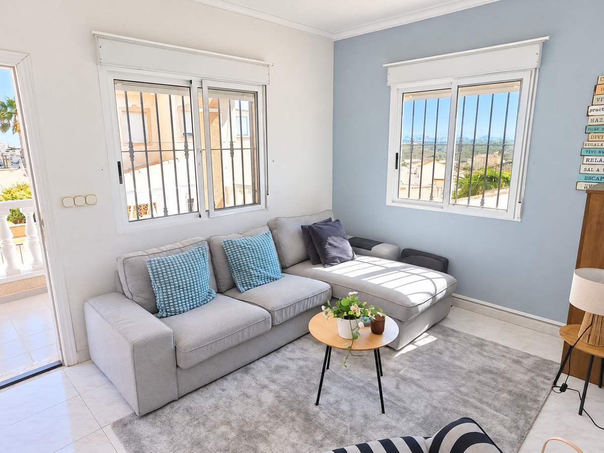 For sale - 3 Bedroom 2 Bathroom House - Detached Villa in Rojales - Ciudad Quesada  - Alicante