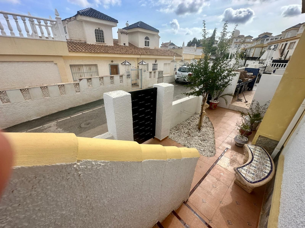 For sale - 2 Bedroom 1 Bathroom House - Bungalow in Rojales - Ciudad Quesada  - Alicante
