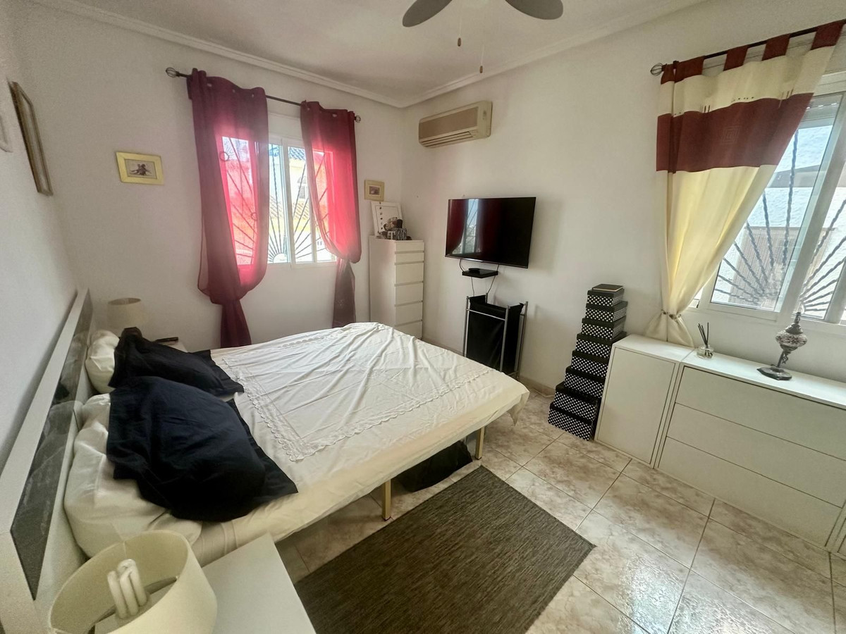 For sale - 2 Bedroom 1 Bathroom House - Bungalow in Rojales - Ciudad Quesada  - Alicante