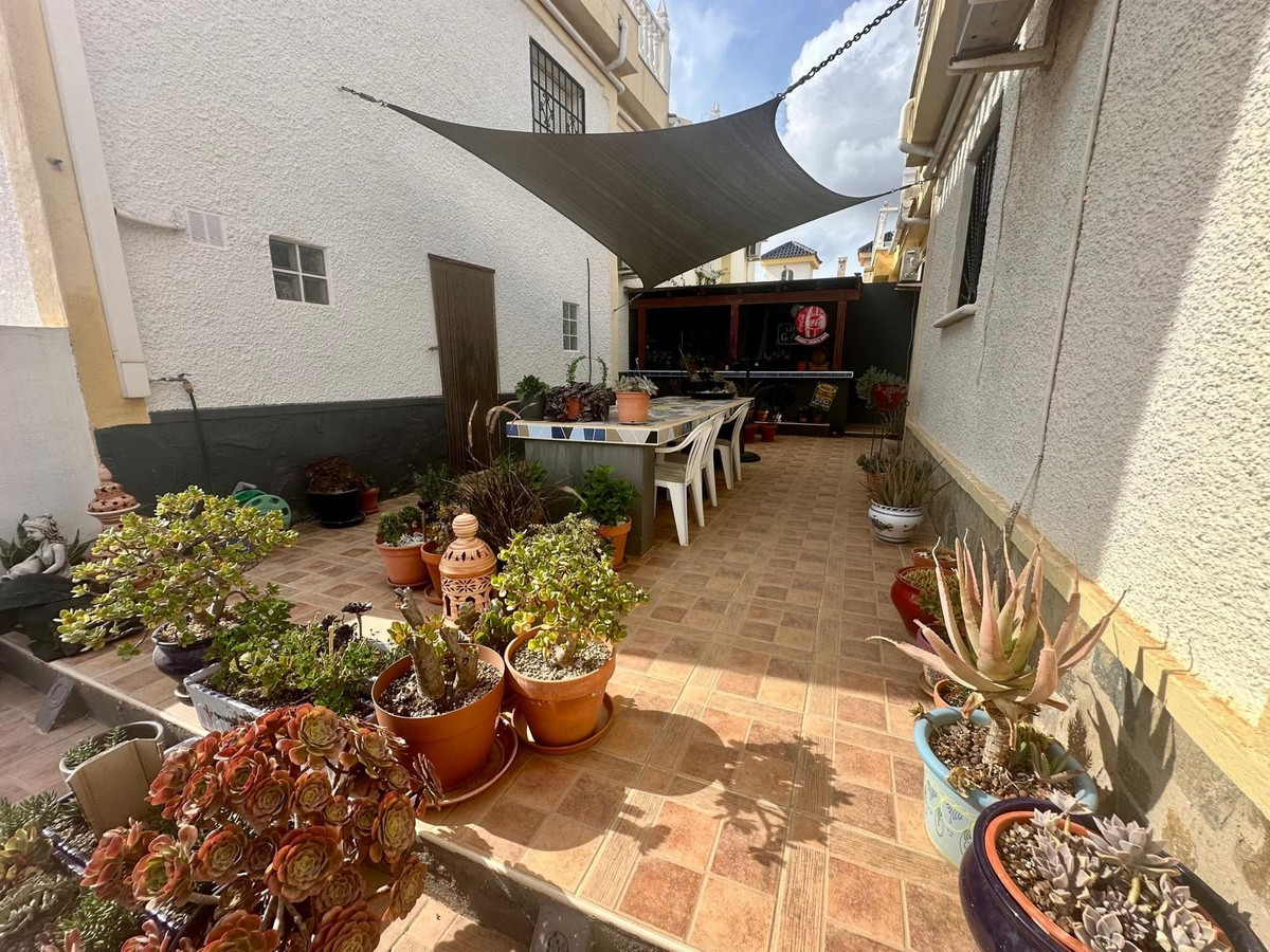 For sale - 2 Bedroom 1 Bathroom House - Bungalow in Rojales - Ciudad Quesada  - Alicante