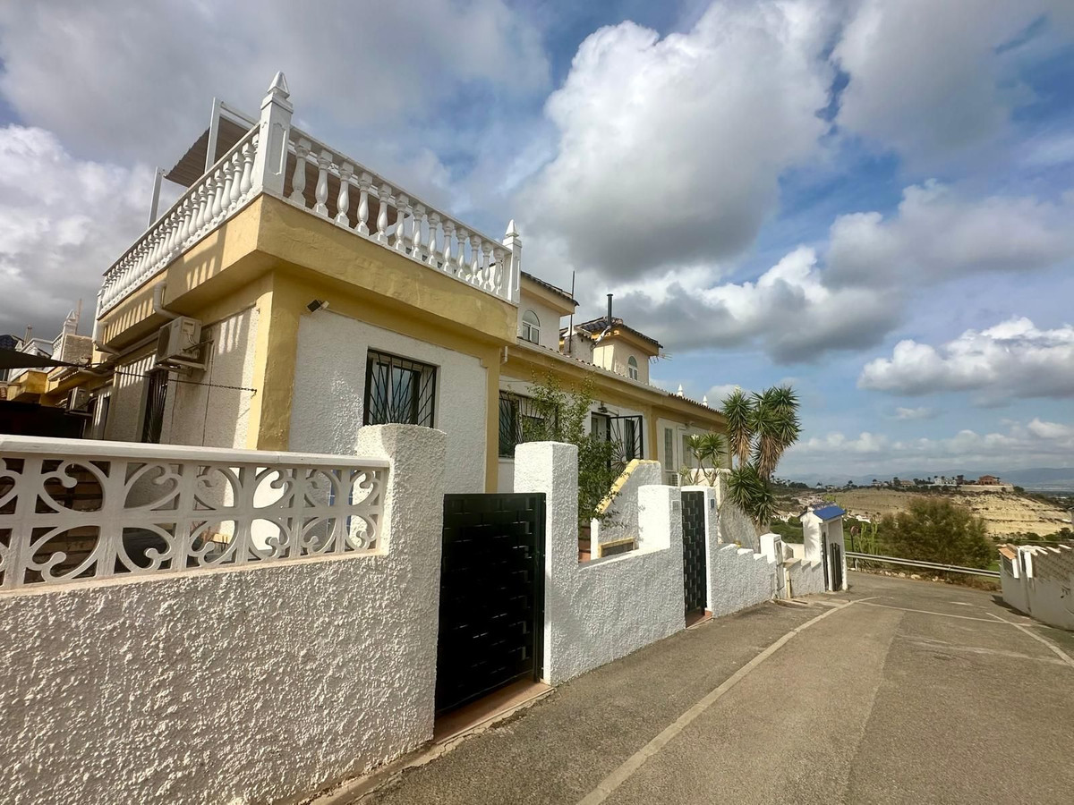 For sale - 2 Bedroom 1 Bathroom House - Bungalow in Rojales - Ciudad Quesada  - Alicante