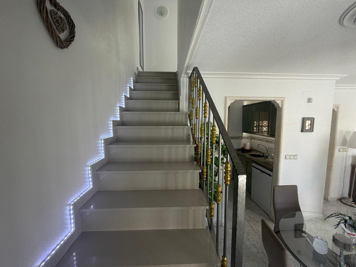 For sale - 3 Bedroom 2 Bathroom House - Detached Villa in Rojales - Ciudad Quesada  - Alicante